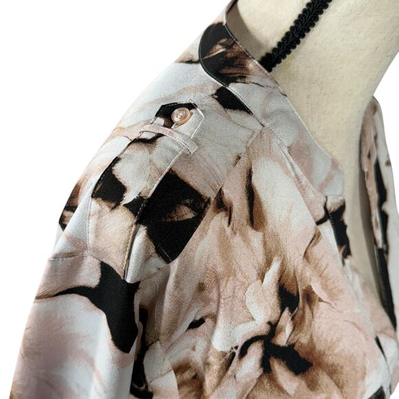 Calvin Klein SZ 1X-Large Top Floral Long Roll-Tab Sleeve Pocket V-Neck Button-Up - Picture 5 of 12